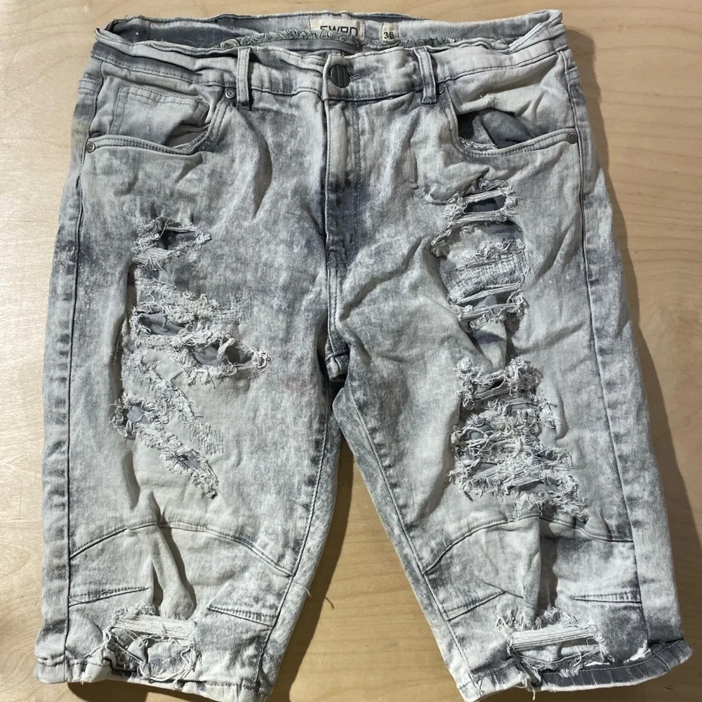 FWRD Denim Distressed Gray Denim Shorts 36 (GD)